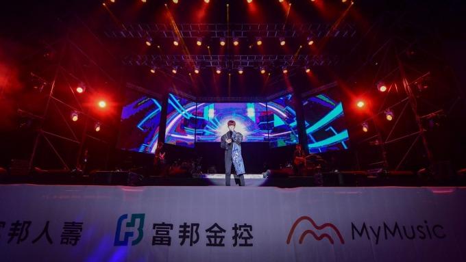 cover image of news article