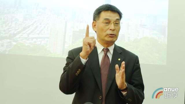 cover image of news article